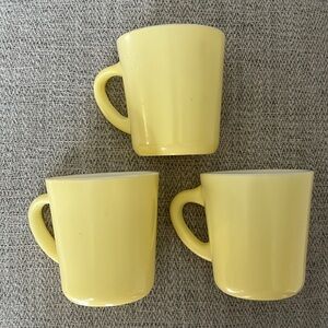 3 Hazel Atlas VTG retro yellow coffee mugs white milk glass marked c type handle